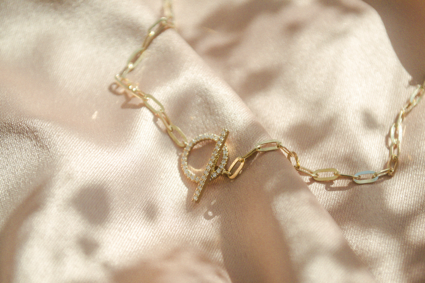 Collar Paper Clip con Toggle Clasp