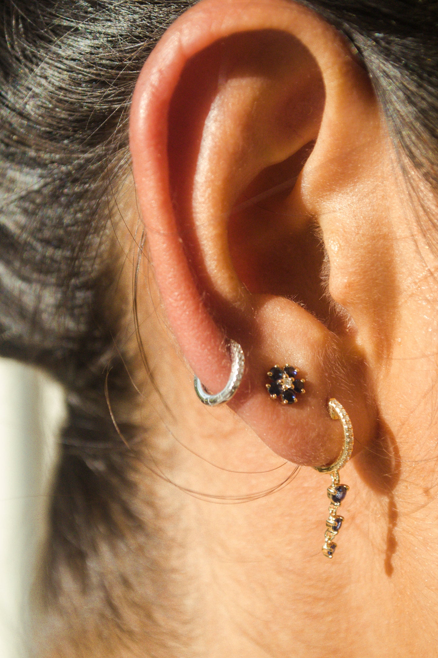 Saphire Flower Stud