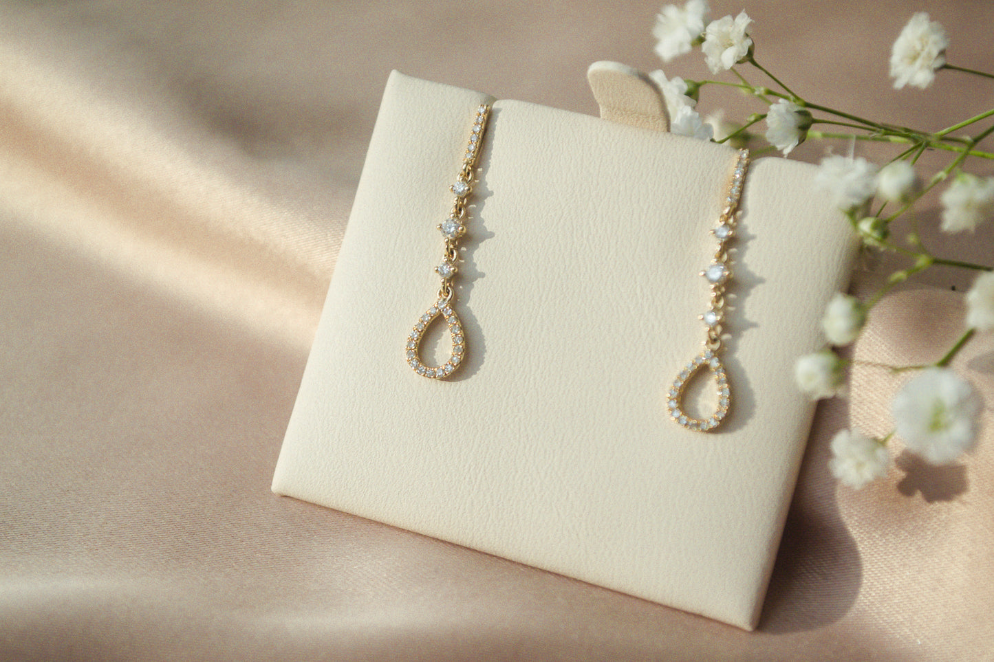 Aritos Largos Colgante Pear Shape